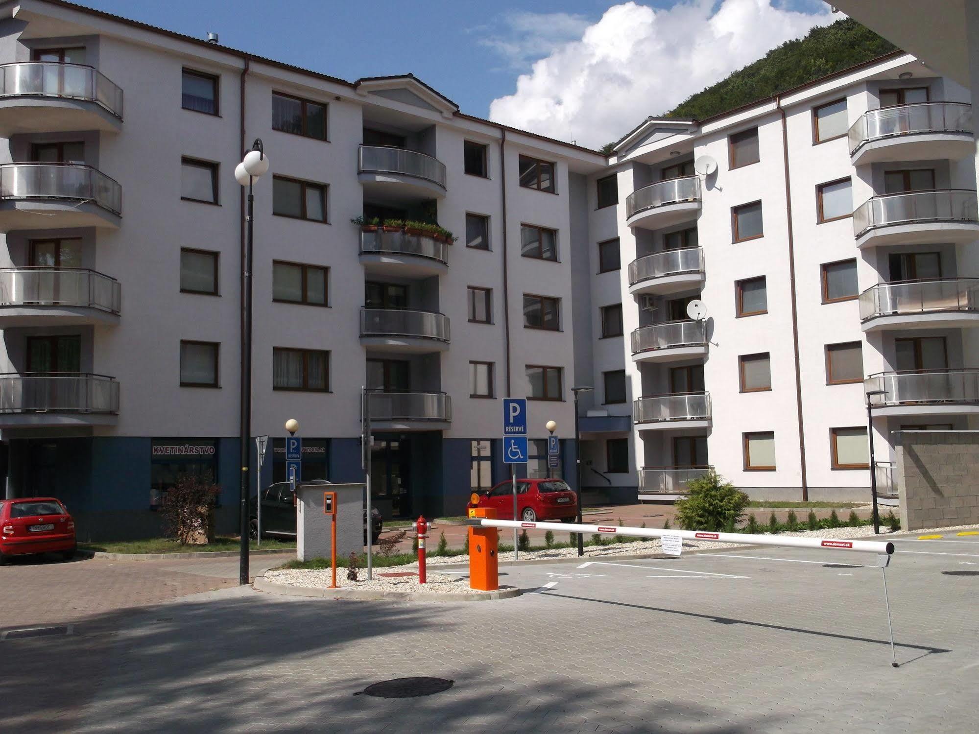 Pikk Trencianske Teplice Apartment Exterior foto