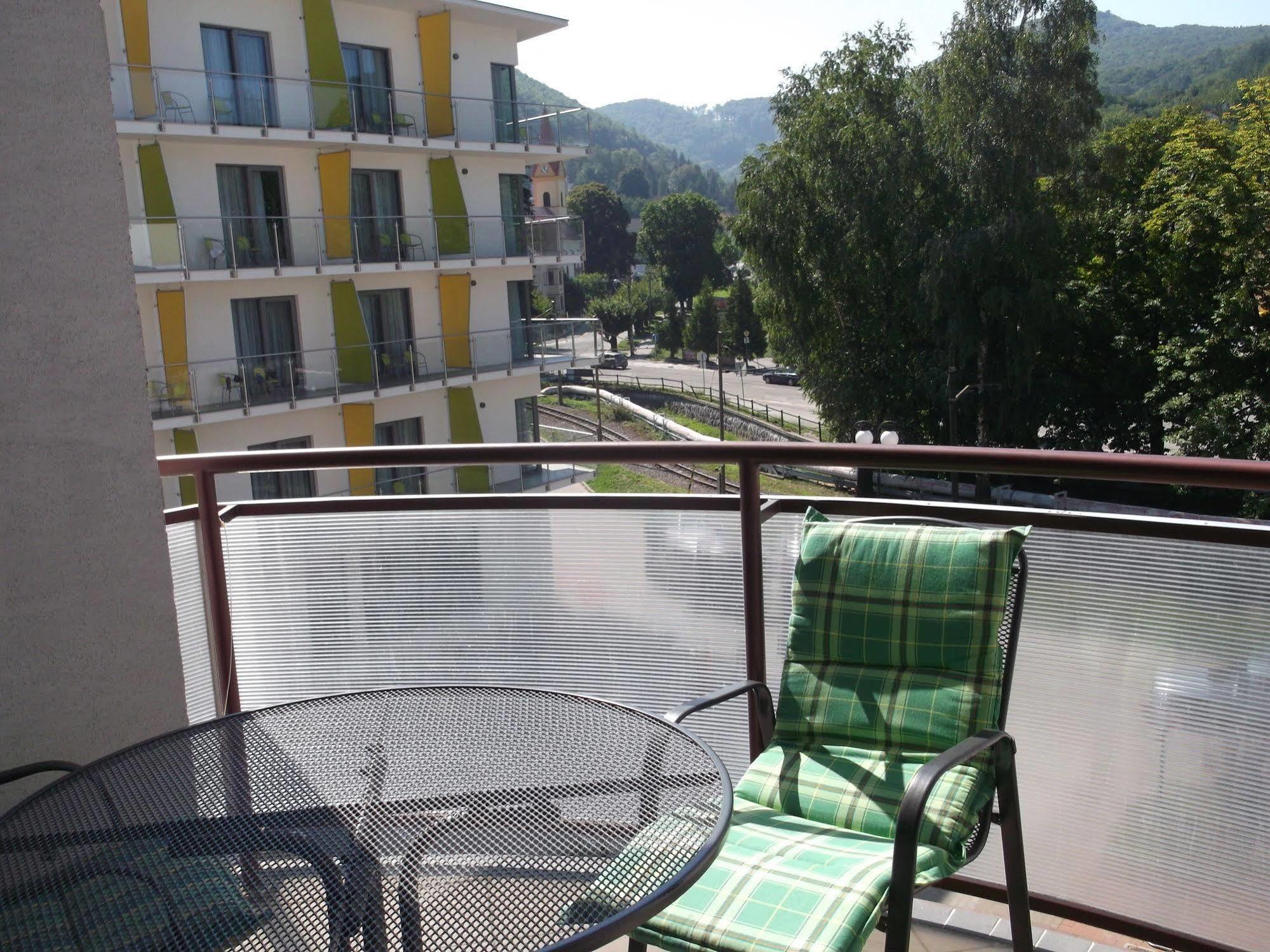 Pikk Trencianske Teplice Apartment Exterior foto